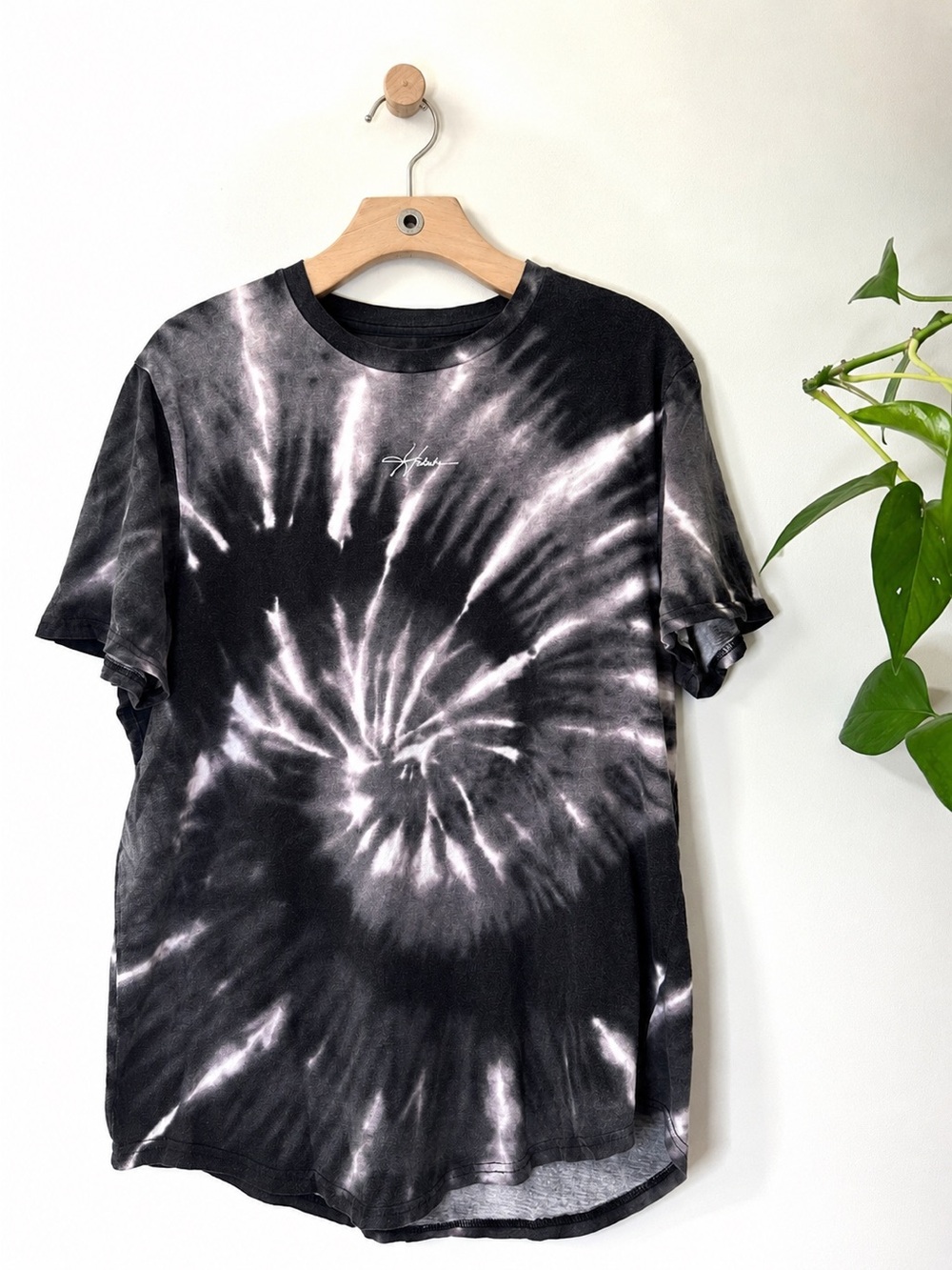 Hollister California Men’s XL Black Gray Tie Dye Curved Hem T-Shirt